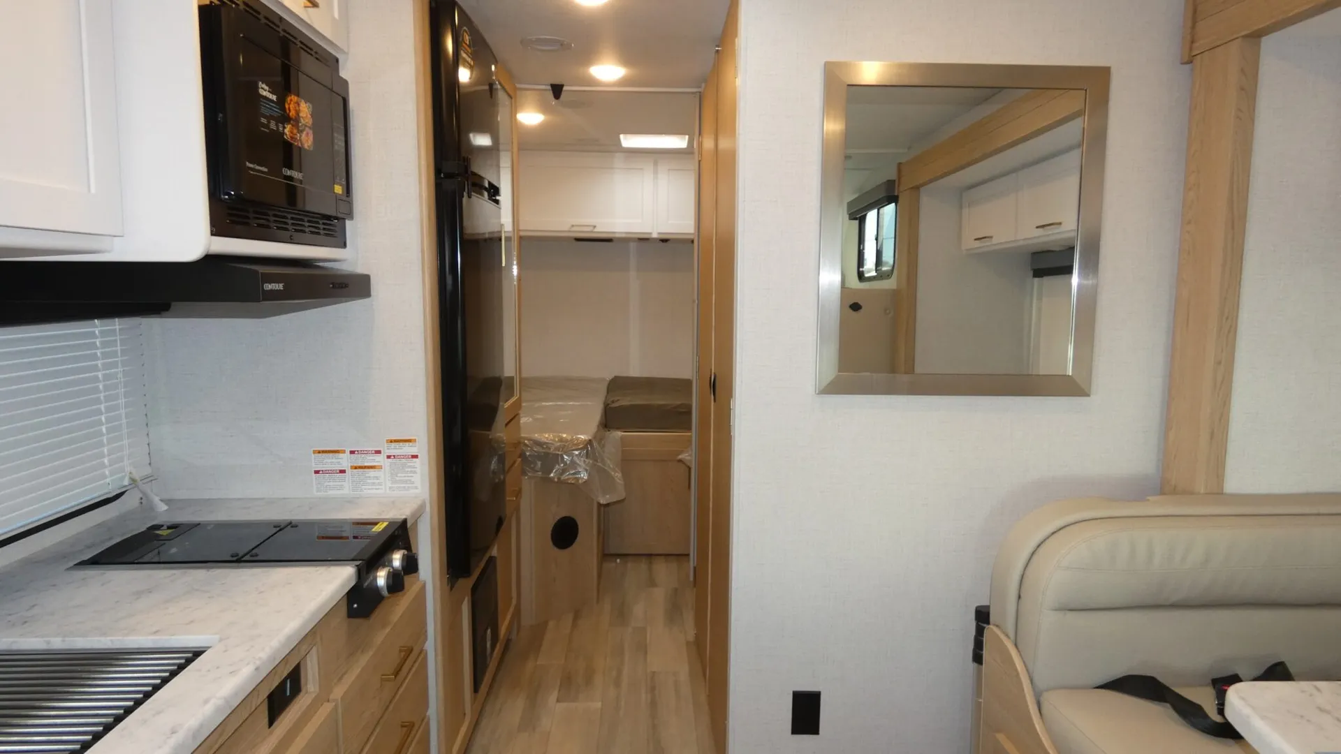 2026 Thor Motor Coach Four Winds ESpec 25Z - Photo 3