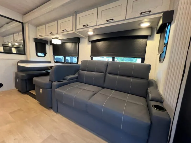 2026 Nexus Ghost 36DS, Photos photo 41