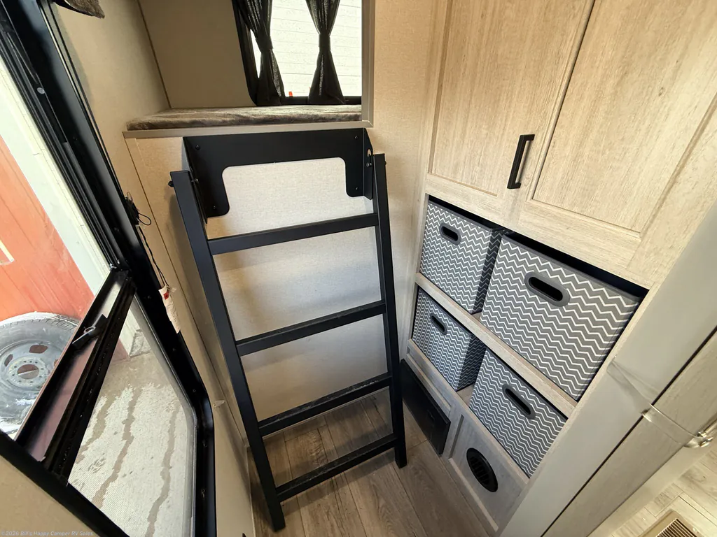 2026 Coachmen Catalina Legacy Edition 333DORM, Photos photo 24