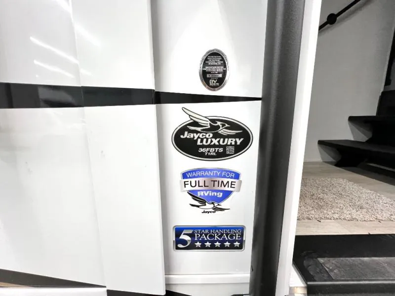 2026 Jayco Pinnacle 36FBTS, Photos photo 6
