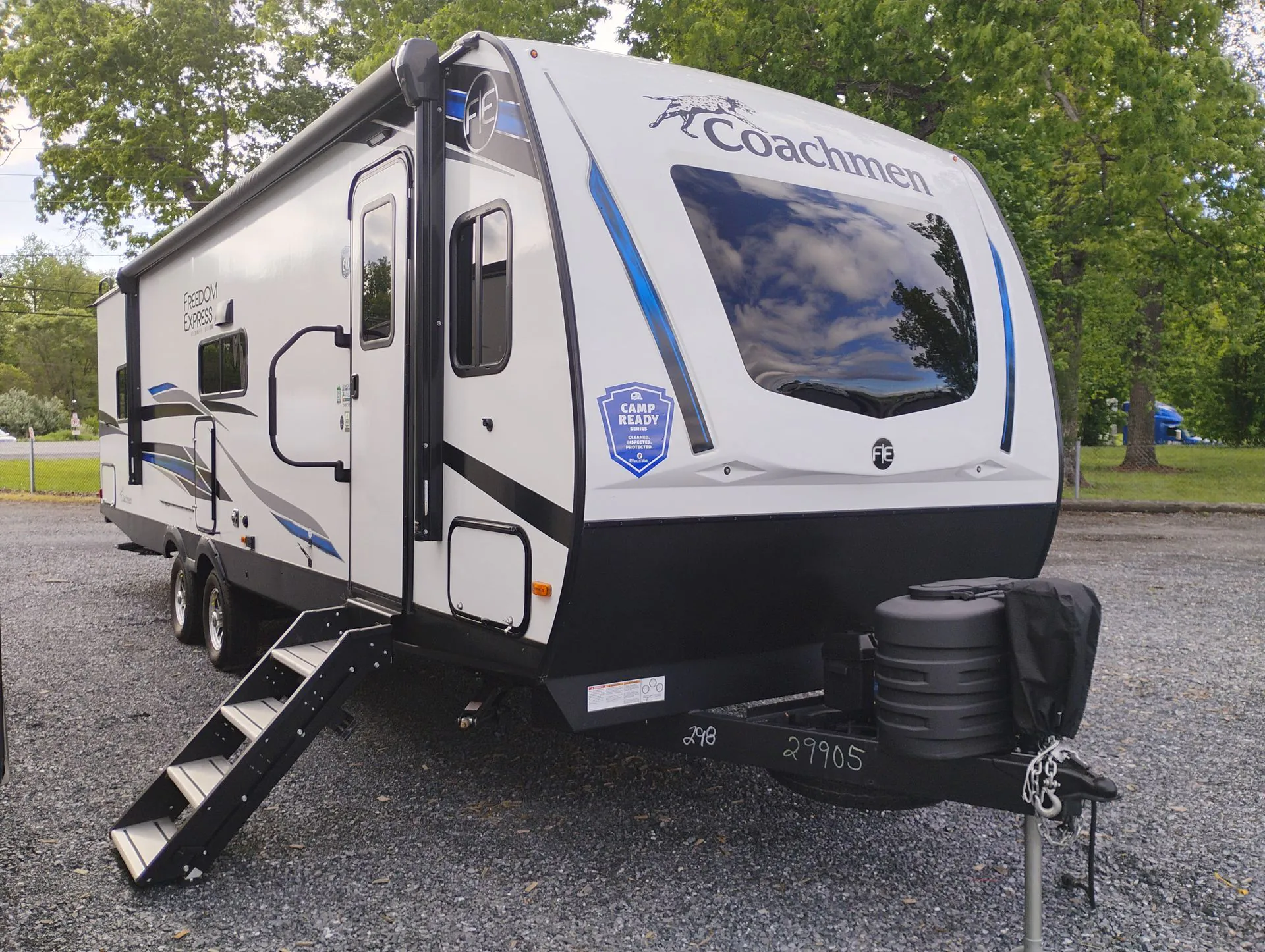 2025 Coachmen Freedom Express Ultra Lite 298FDS - Photo 3