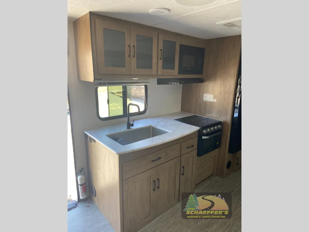 2024 Coachmen Freedom Express Select 29SE, Photos photo 9