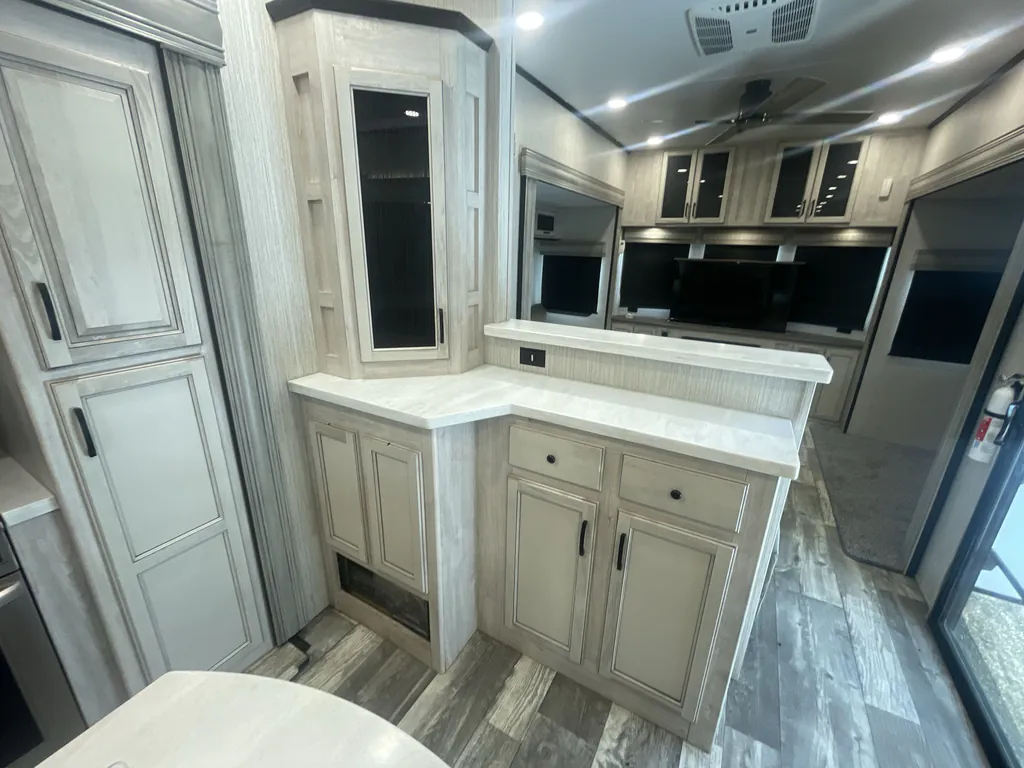 2023 Forest River Sierra Destination 420FL, Photos photo 12