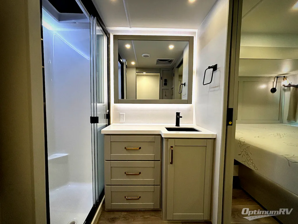2025 Brinkley Model Z 3300, Photos photo 12