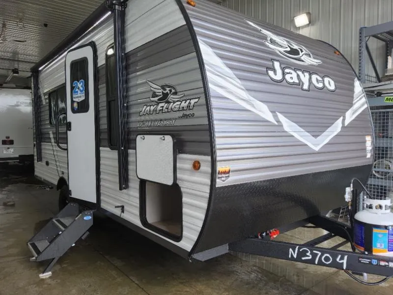 2027 Jayco Jay Flight SLX 175FQ - Photo 2