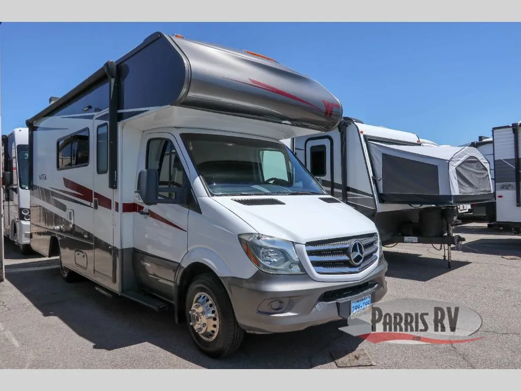2020 Winnebago Vita 24F - Photo 2