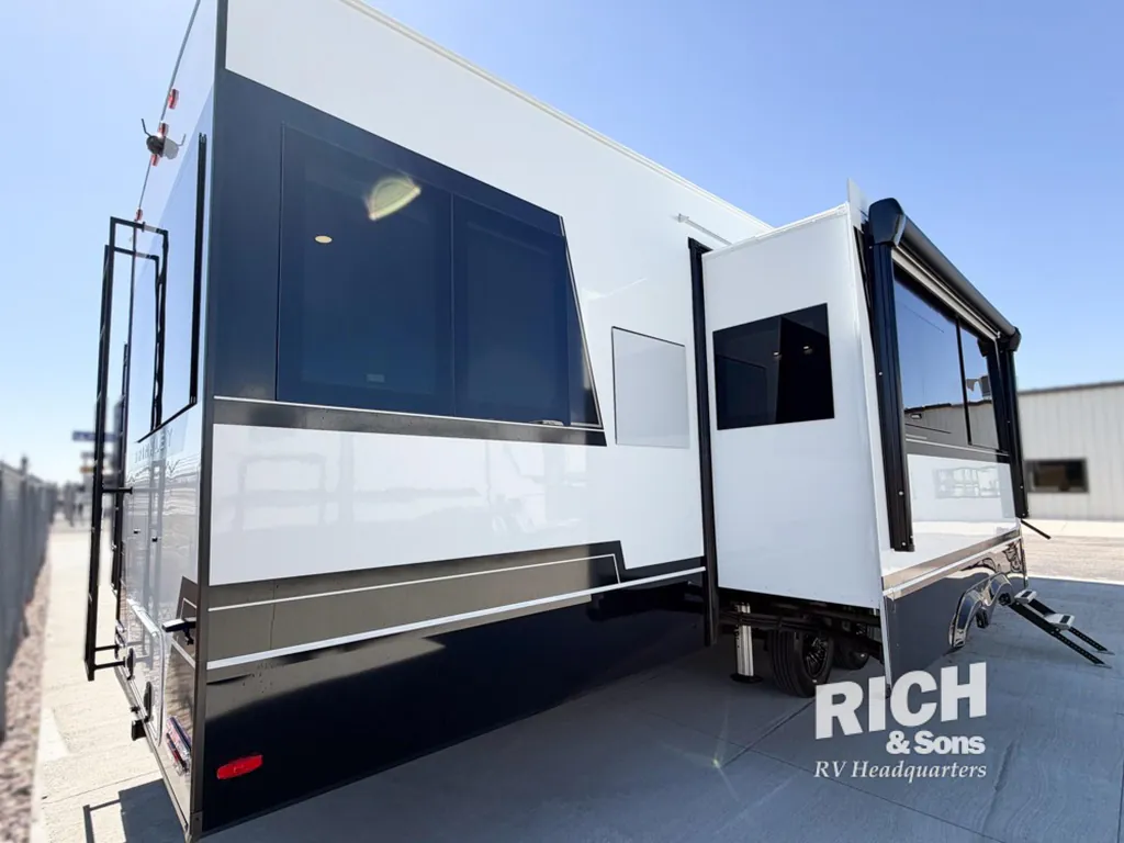 2026 Brinkley Model Z 3515, Photos photo 5
