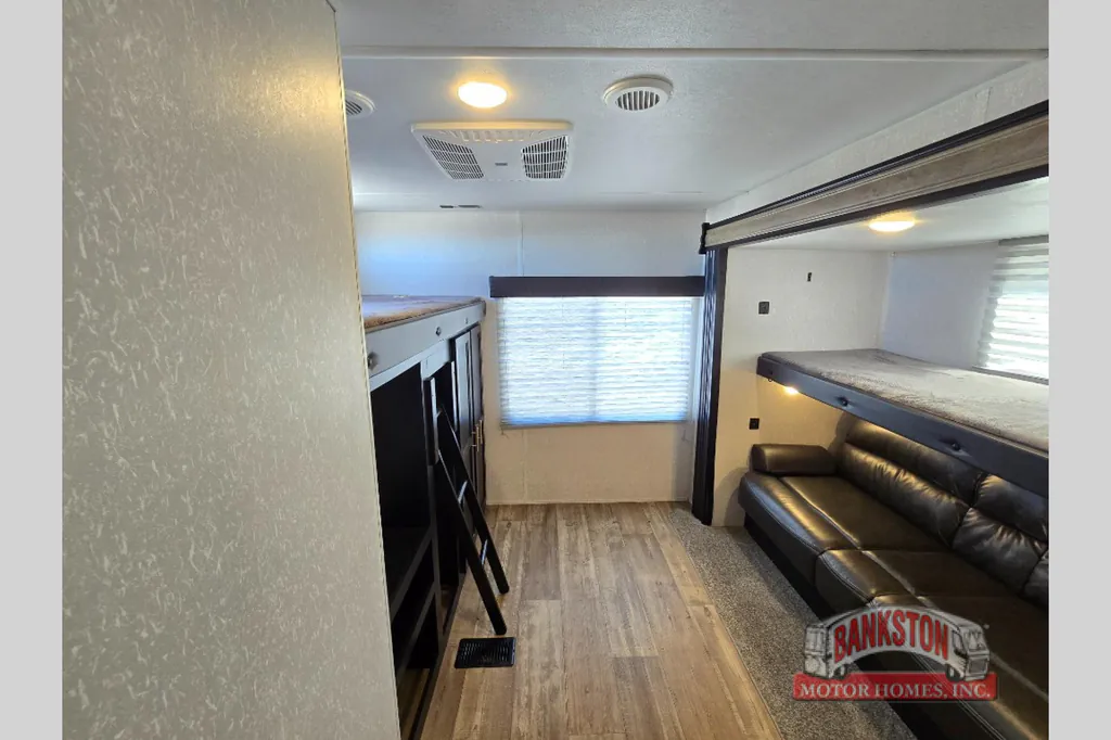 2022 Forest River Cherokee 324TS, Photos photo 24