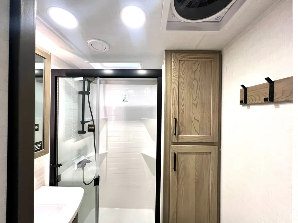 2026 Forest River Rockwood Signature 403SDB, Photos photo 29