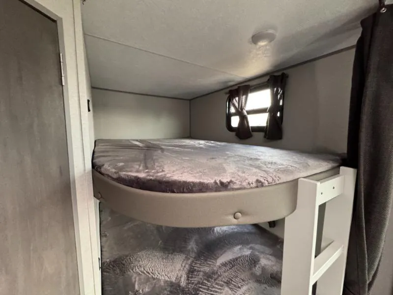 2026 Coachmen Catalina Legacy Edition 273DBHCK, Photos photo 22