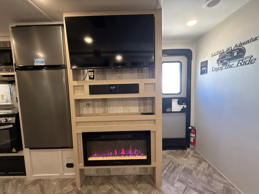 2023 Forest River Puma 31QBBH, Photos photo 12