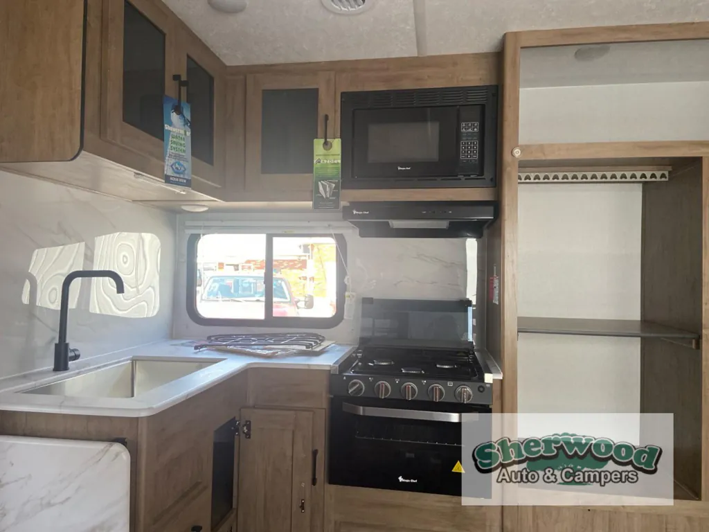 2024 Coachmen Freedom Express Ultra Lite 258BHS, Photos photo 14