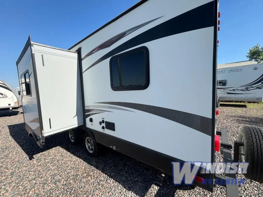 2017 Heartland Mallard Used    245 - Photo 2