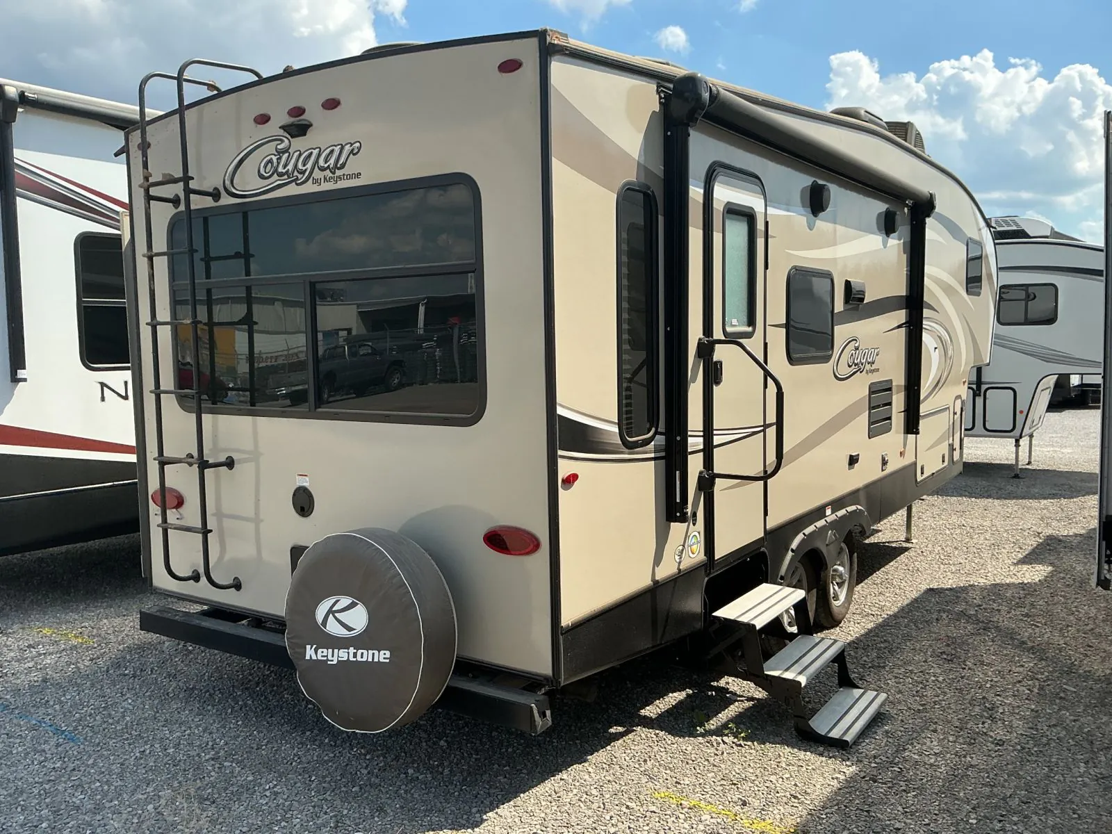2018 Keystone Cougar XLite 26RLS - Photo 3