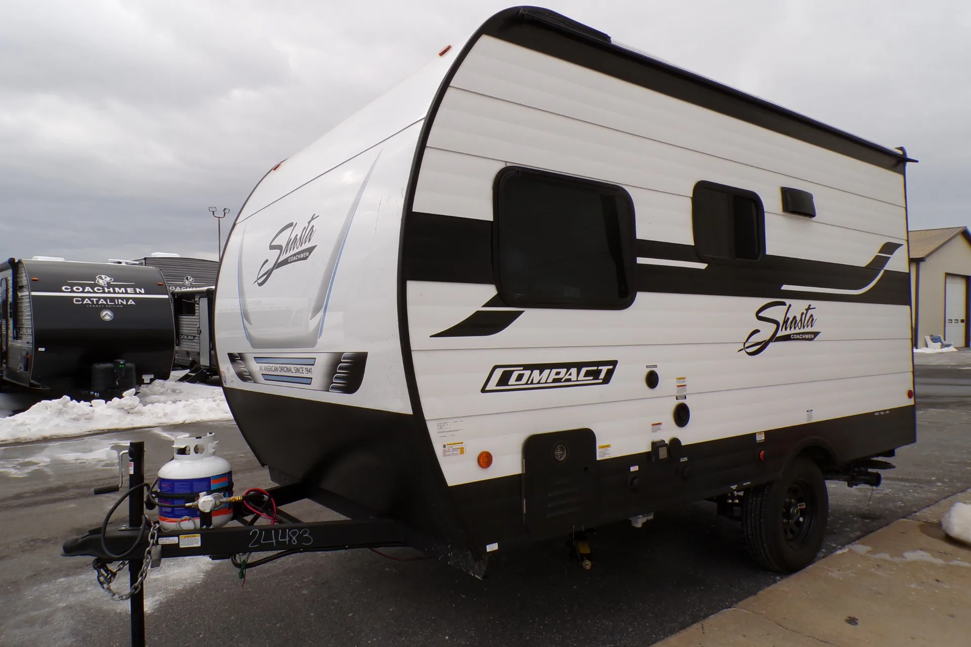 2026 Shasta RVs Compact 16BH - Photo 3