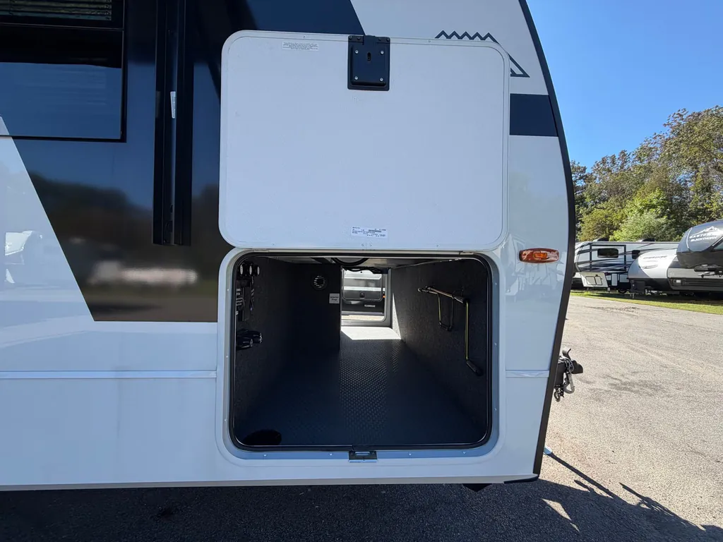 2026 Brinkley Model I 235, Photos photo 6