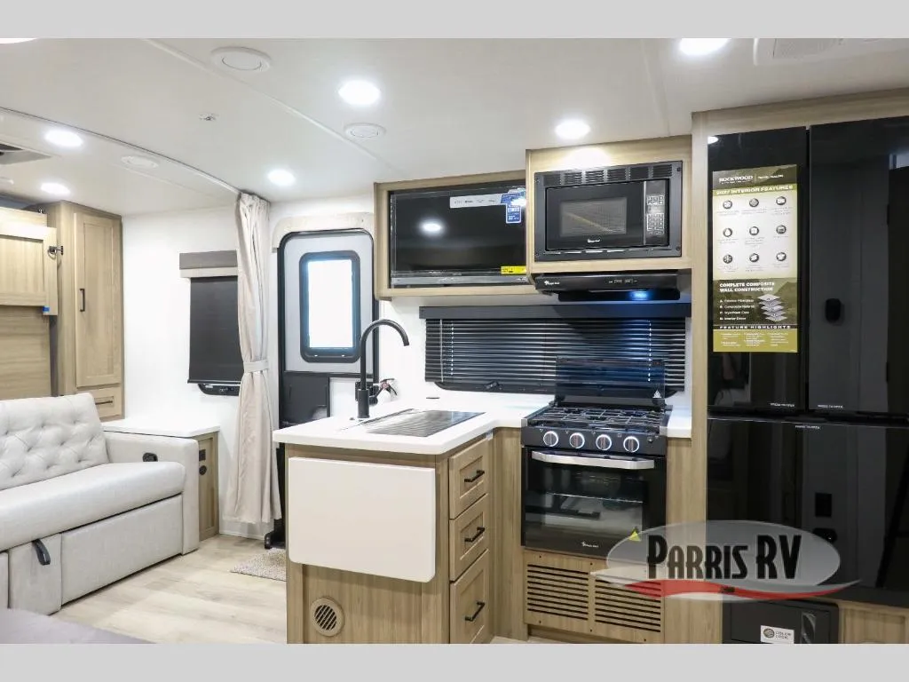 2027 Forest River Rockwood Mini Lite 2509S - Photo 3