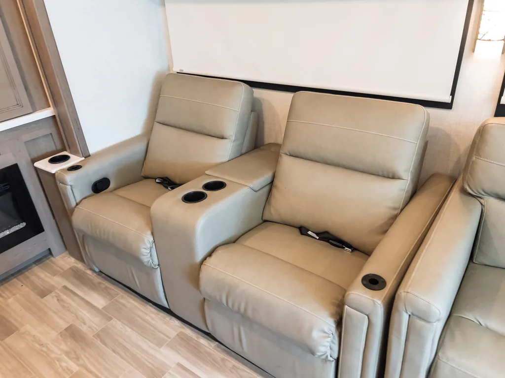 2027 Thor Motor Coach Windsport 36H, Photos photo 9