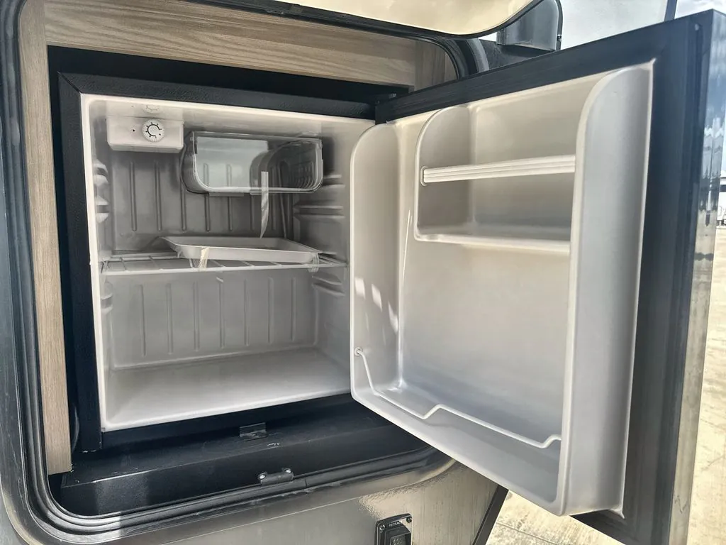 2027 Forest River Rockwood Mini Lite 2523MBR - Photo 3