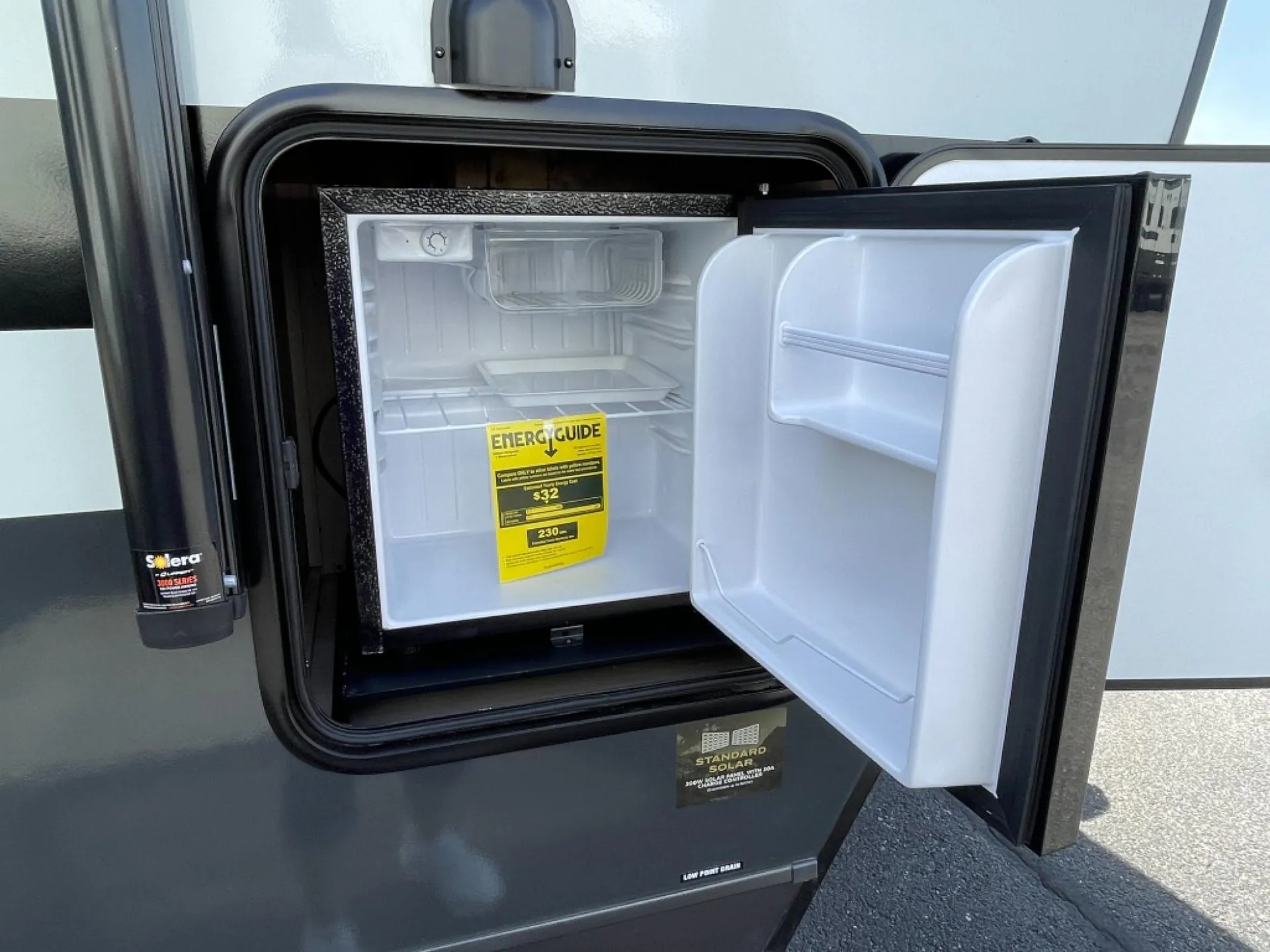 2026 Forest River Rockwood Mini Lite 2506FK — Photo 7