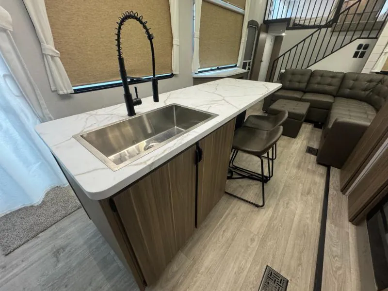 2027 Forest River Salem Grand Villa 42ZEN, Photos photo 14