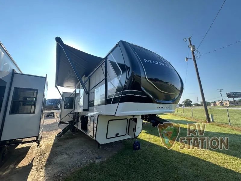 2026 Keystone Montana 3901RK - Photo 2