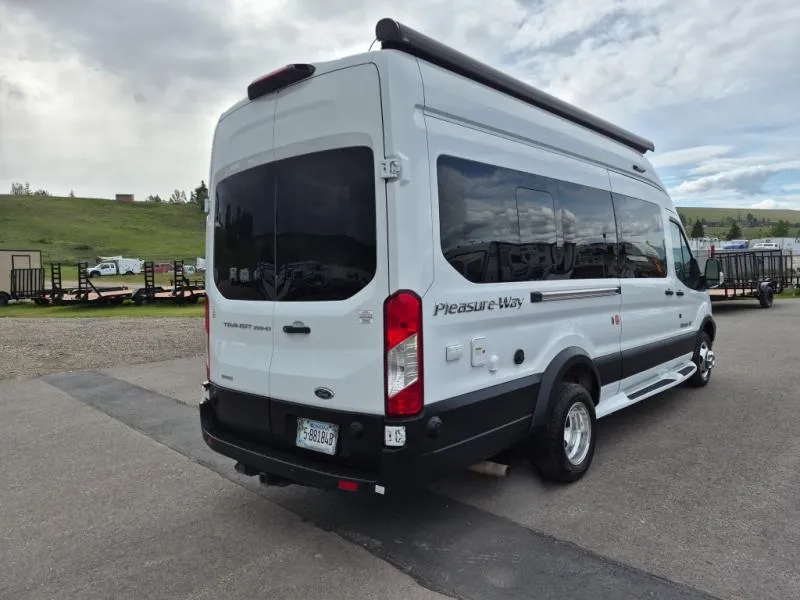 2020 Pleasure-Way Plateau Used    TS Ford - Photo 3