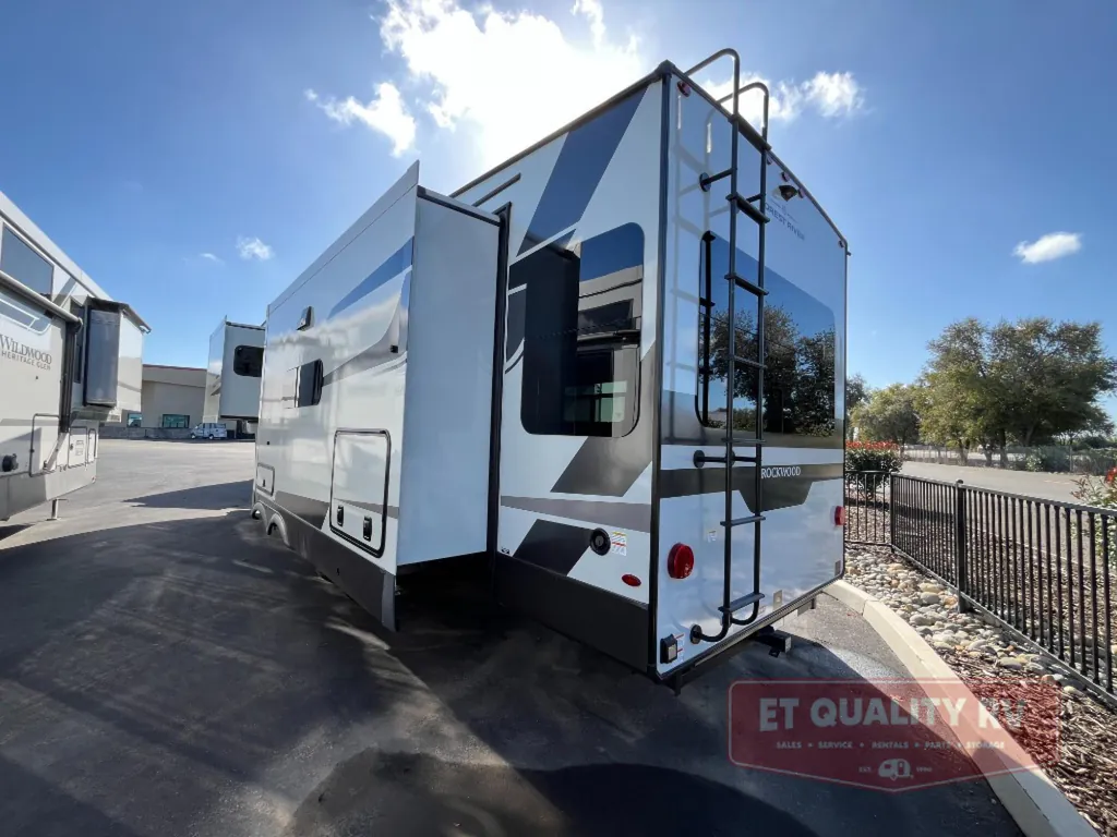 2026 Forest River Rockwood Signature R361RLS, Photos photo 6