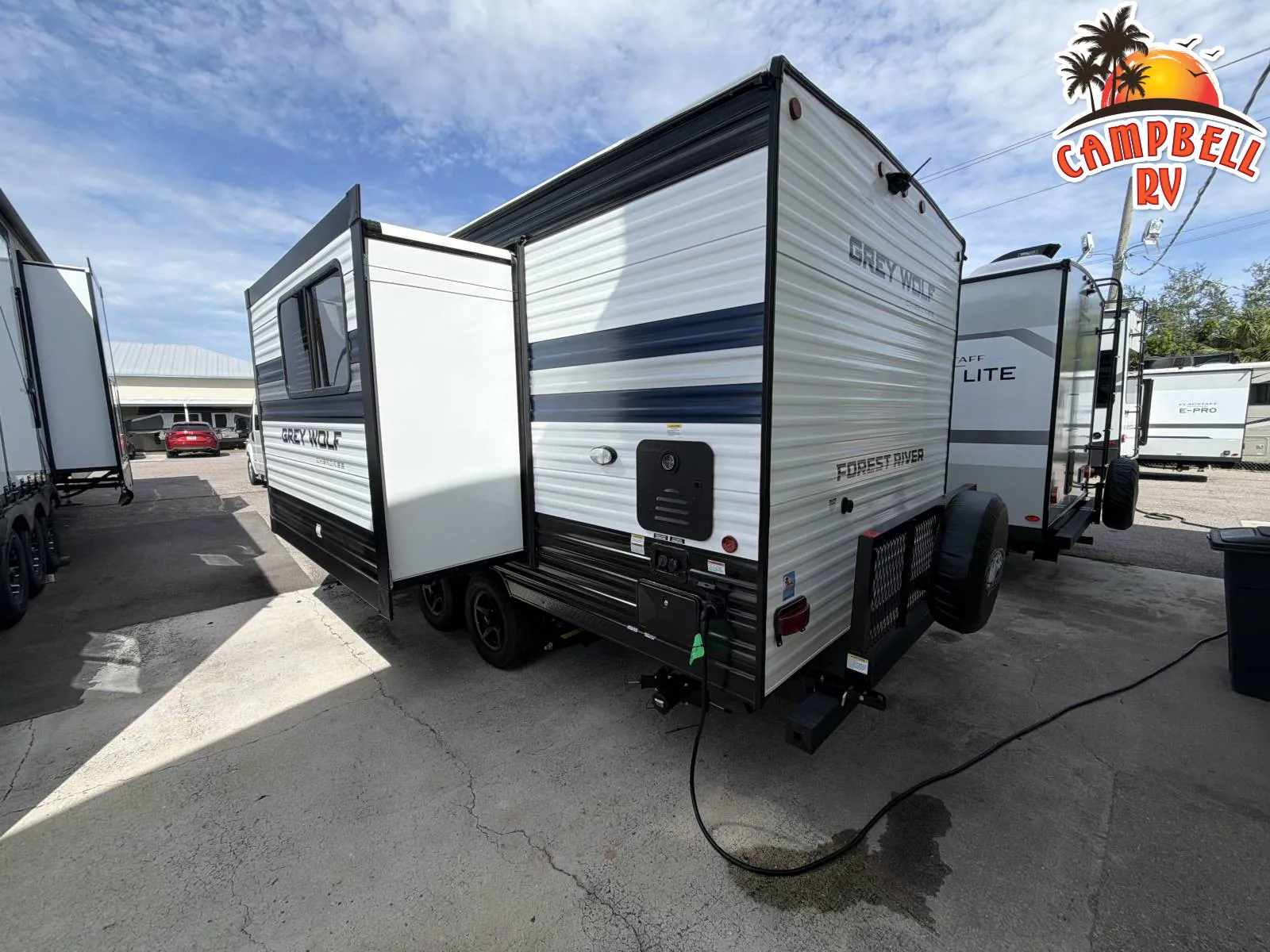 2027 Forest River Cherokee Grey Wolf 21AB — Photo 6
