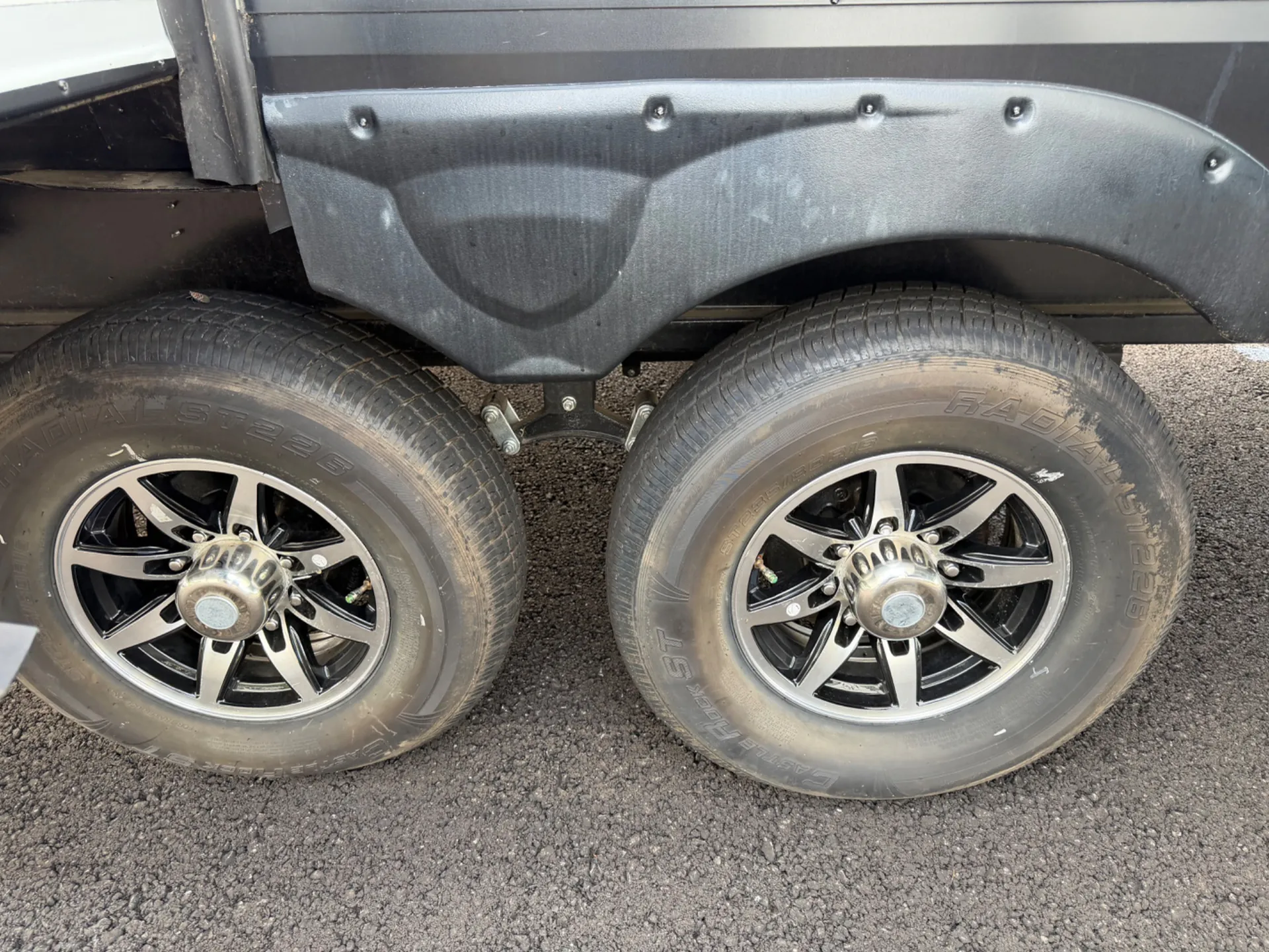 2021 Forest River Sabre 37FLH — Photo 5