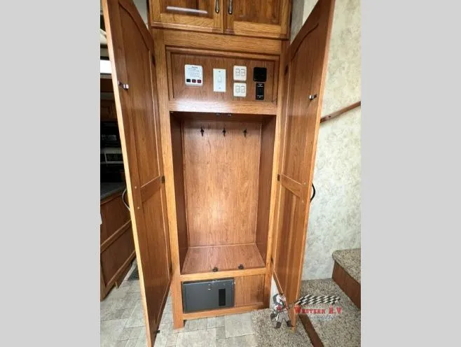 2012 Coachmen Brookstone 367RL - Photo 3