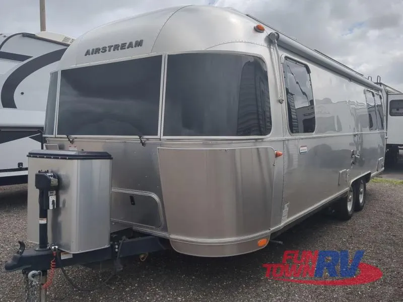 2023 Airstream International 27FB - Photo 4