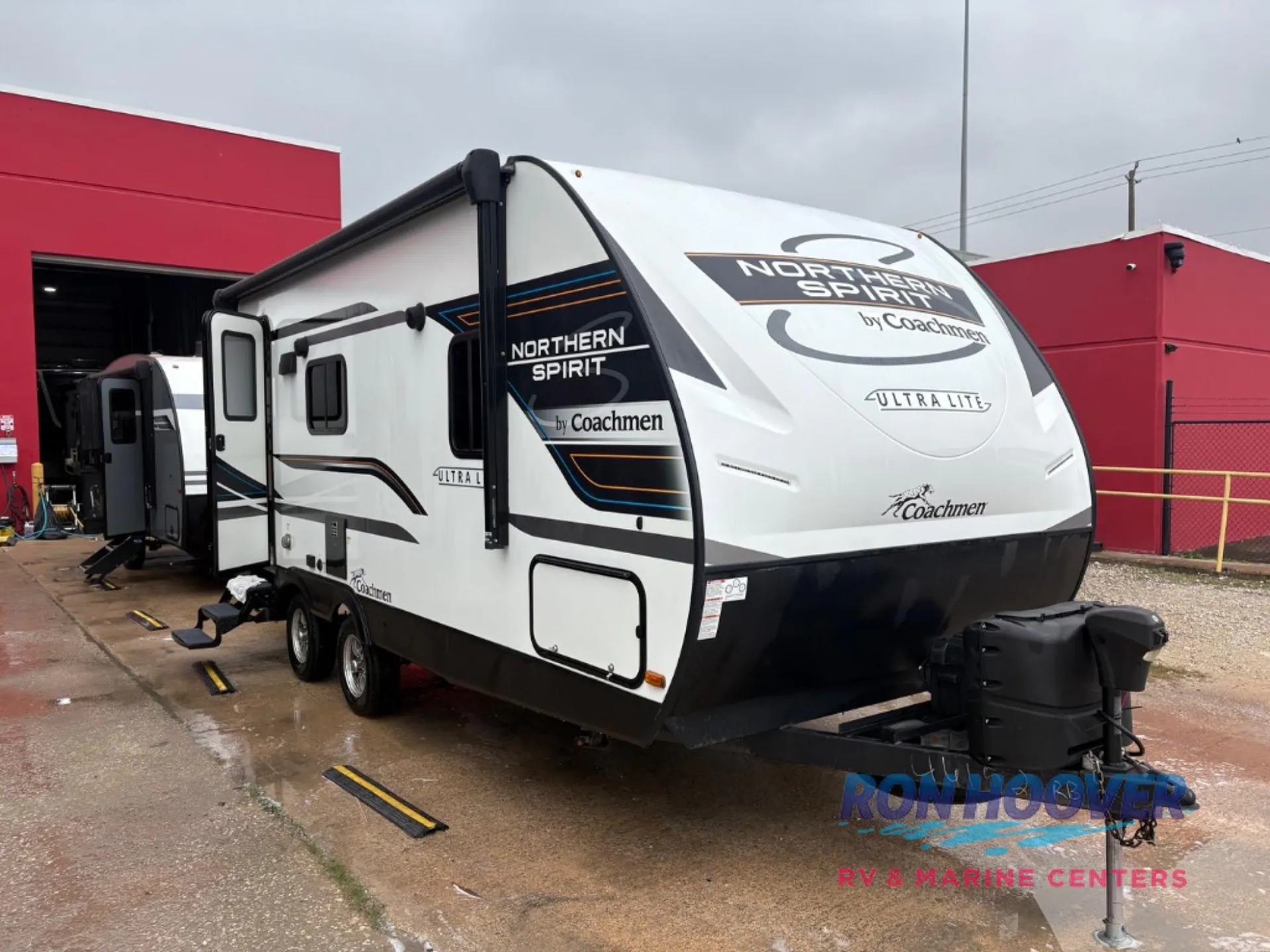 2023 Coachmen Northern Spirit Ultra Lite 1943RB - Photo 2