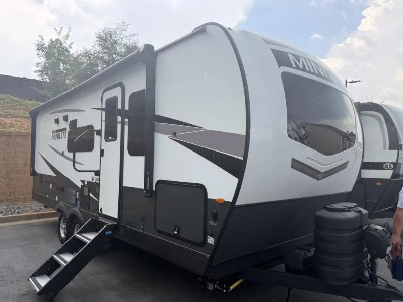 2025 Forest River Rockwood Mini Lite 2519S - Photo 2