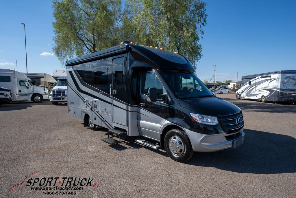 2018 Renegade Classic 3000CM - Photo 2