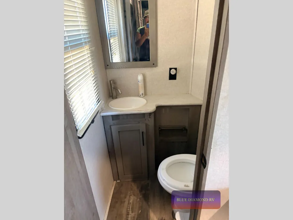 2020 Keystone Raptor 415, Photos photo 14
