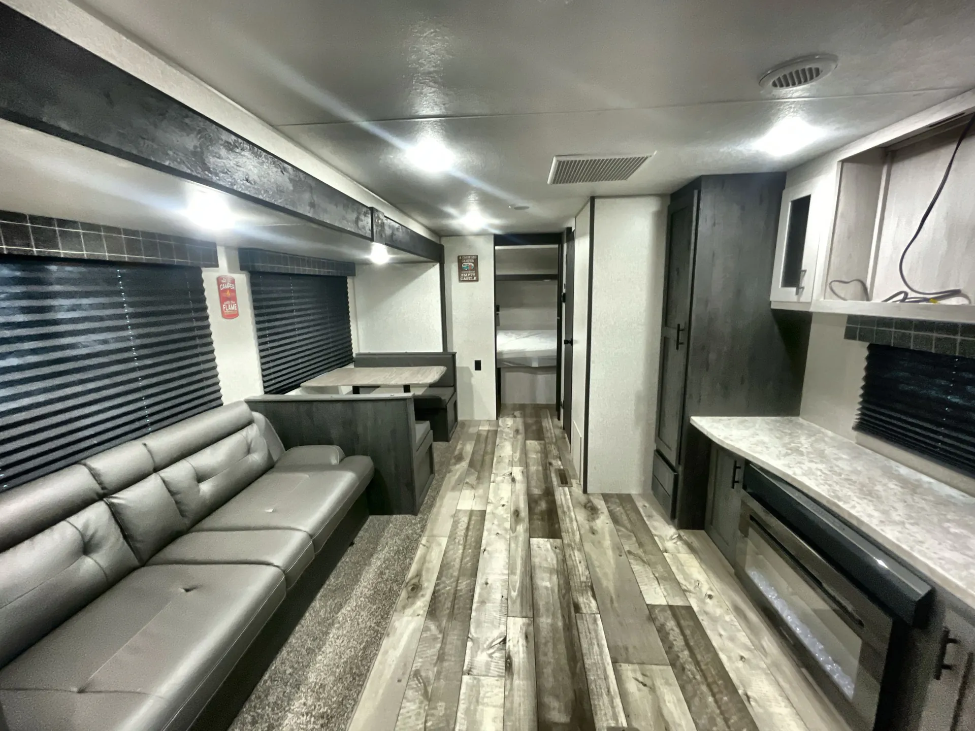 2022 K-Z Sportsmen SE 241RKSE — living area main