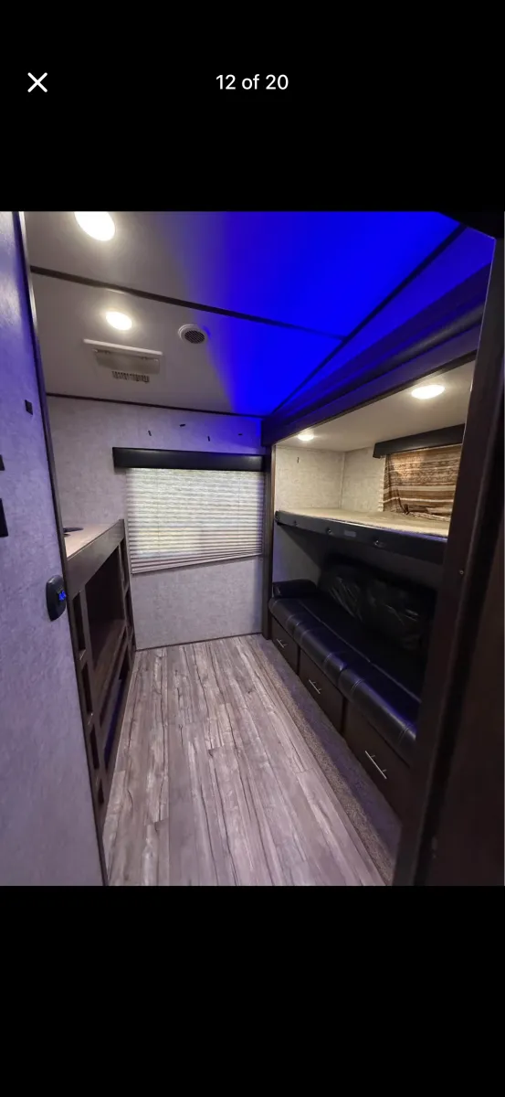 2019 Forest River Cherokee Arctic Wolf 315TBH8, Photos photo 8
