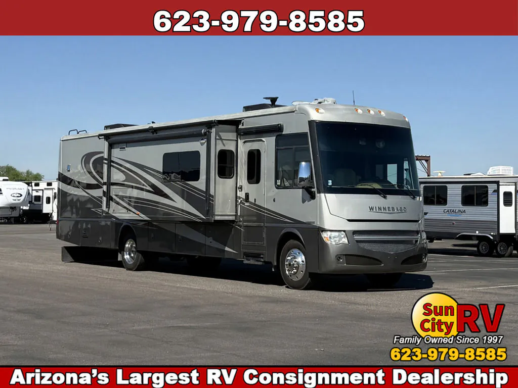 2015 Winnebago Adventurer 38Q - Photo 2