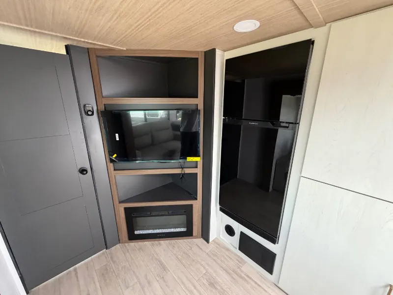 2026 Forest River Vibe Extreme Lite 2600BH, Photos photo 7