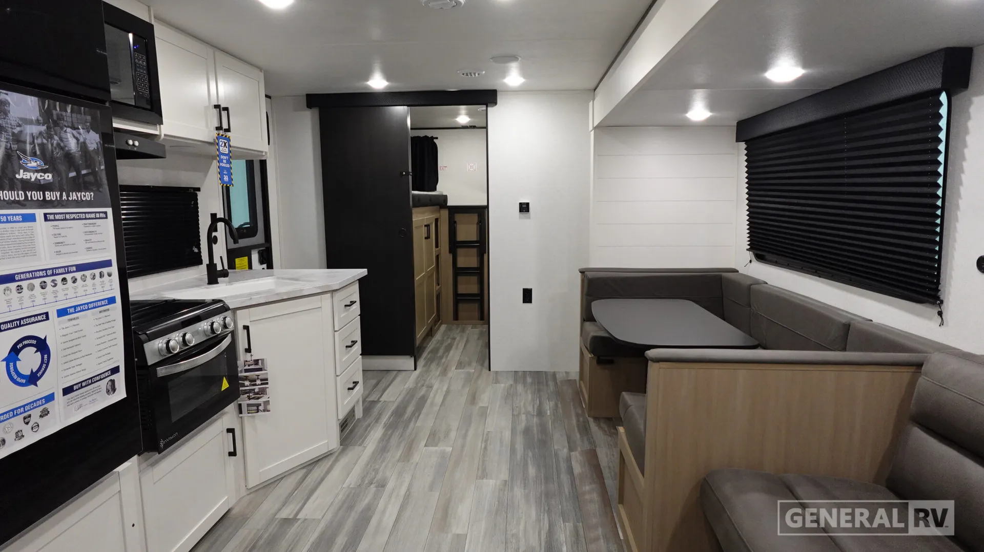 2026 Jayco Jay Flight SLX 295TBS - Photo 3