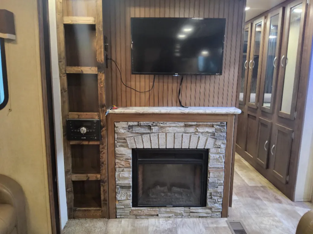 2018 Gulf Stream Conquest 295SBW, Photos photo 15