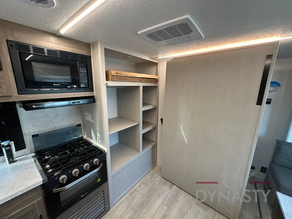2025 Coachmen Freedom Express Ultra Lite 258BHS, Photos photo 58