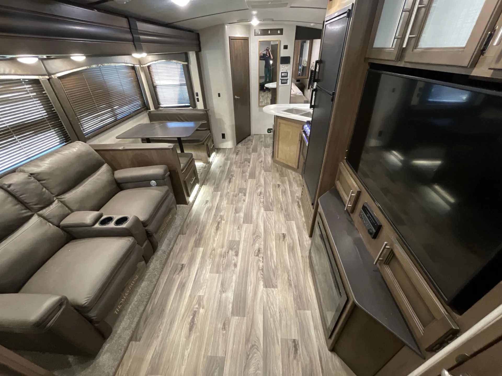 2020 Keystone Cougar Half-Ton 29BHSWE — living area main