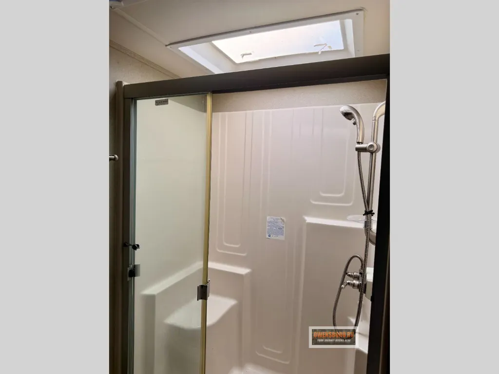2017 Forest River Riverstone Legacy 38FB, Photos photo 49