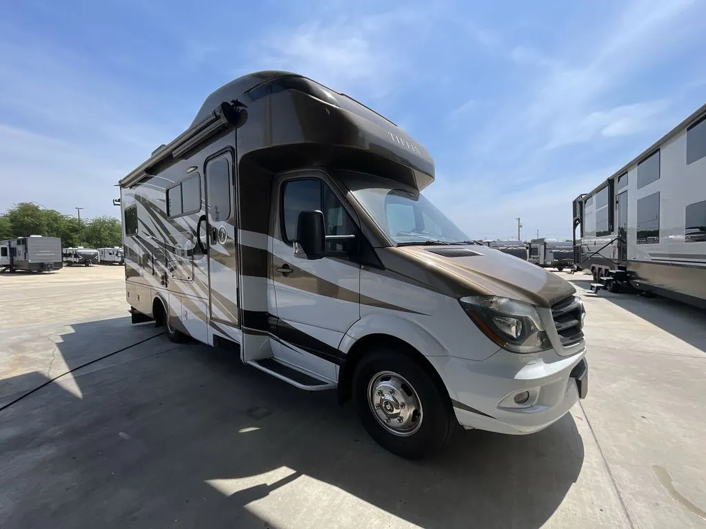 2017 Tiffin Wayfarer 24 QW dealer photo 1 from Blue Compass RV