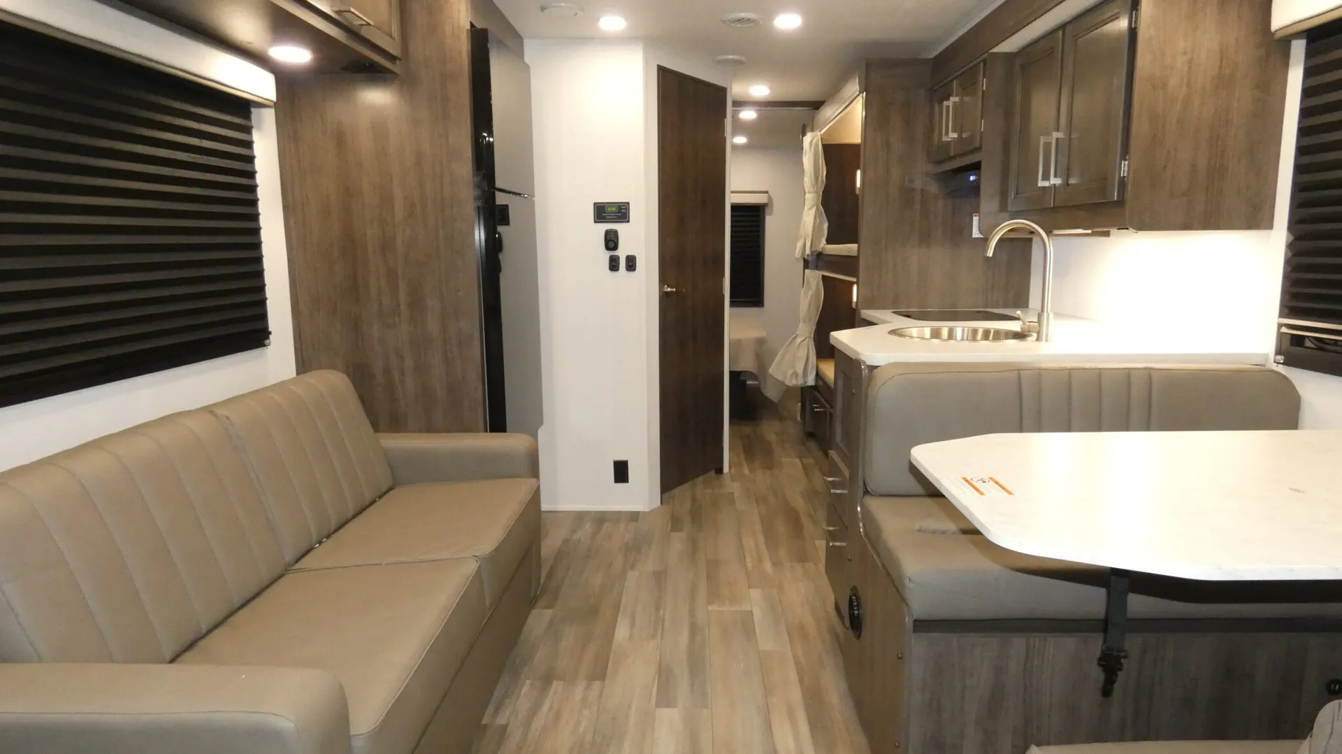 2026 Entegra Coach Odyssey SE 31FF - Photo 3