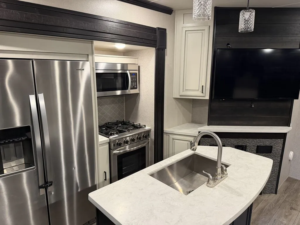 2021 Highland Ridge Open Range OF427BHS - Photo 4