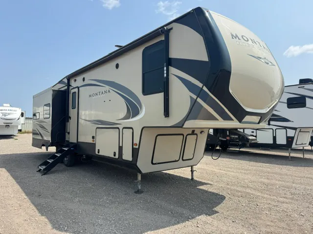 2020 Keystone Montana High Country 321MK - Photo 2