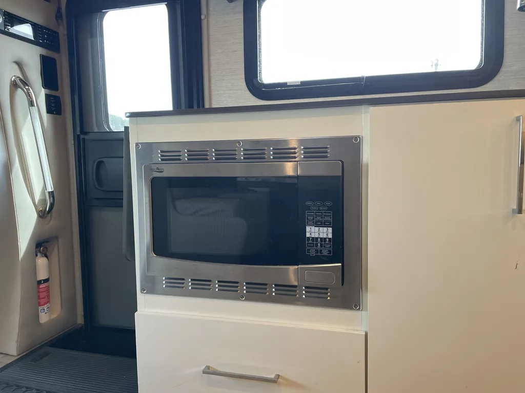 2020 Tiffin Wayfarer 25 RW, Photos photo 21